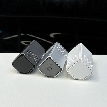 منقي هواء السيارة المدمج بتقنية البلازما وطاقة USB لإزالة الدخان - معتمد من CE FCC RoHS